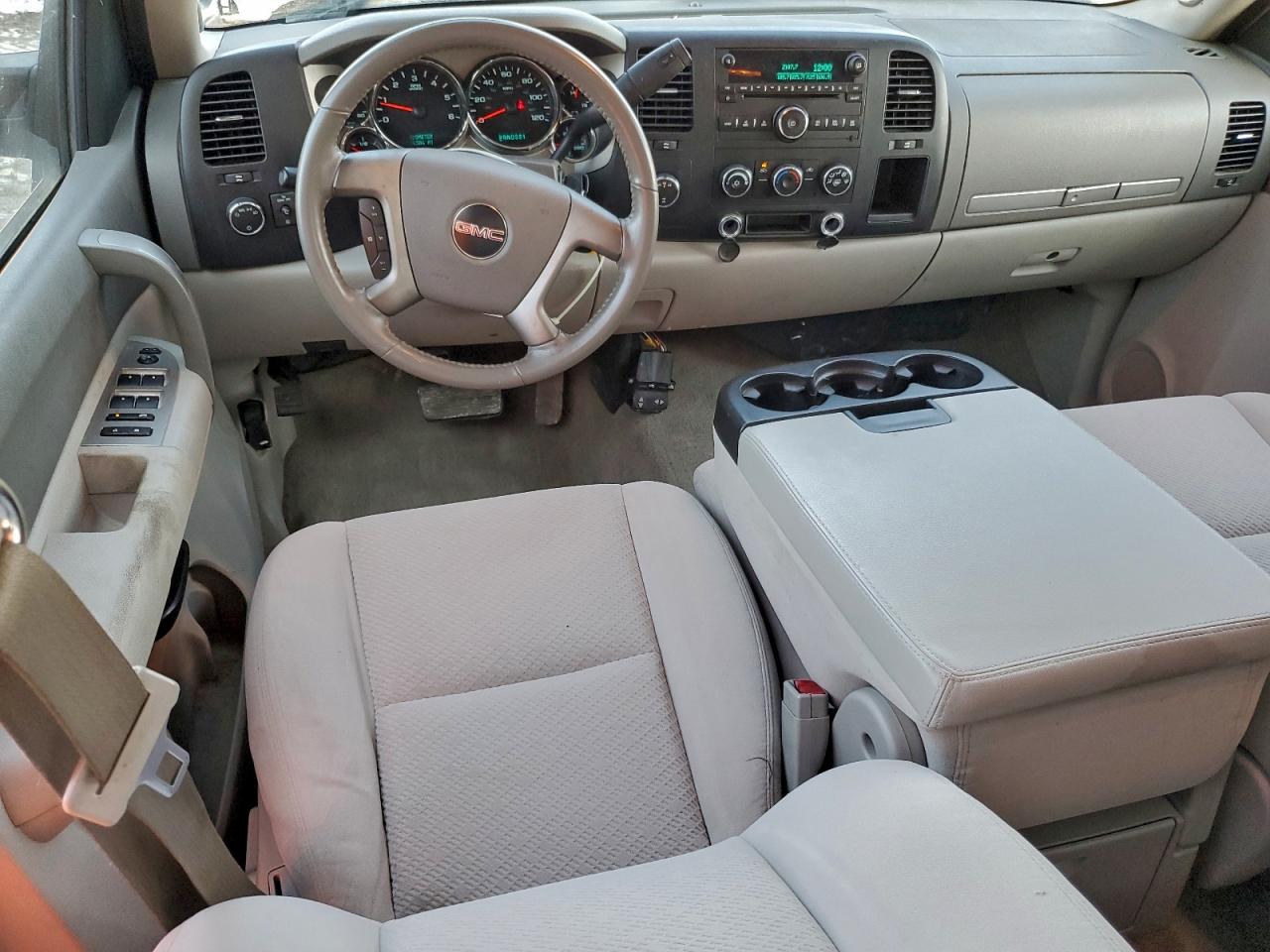 GMC Sierra K1500 Image 12