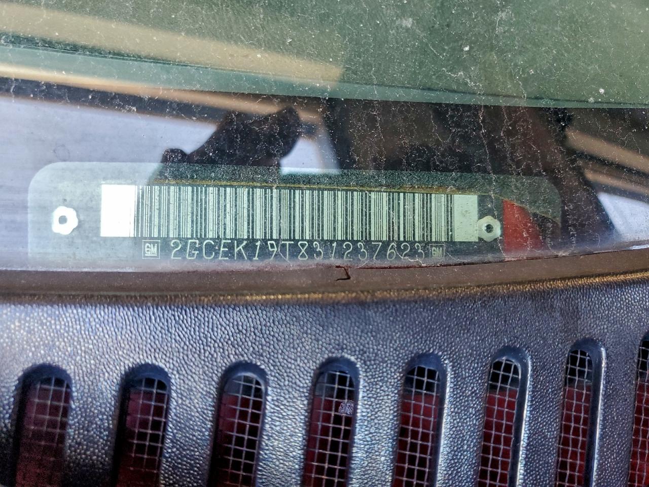 Chevrolet Silverado K1500 Image 7