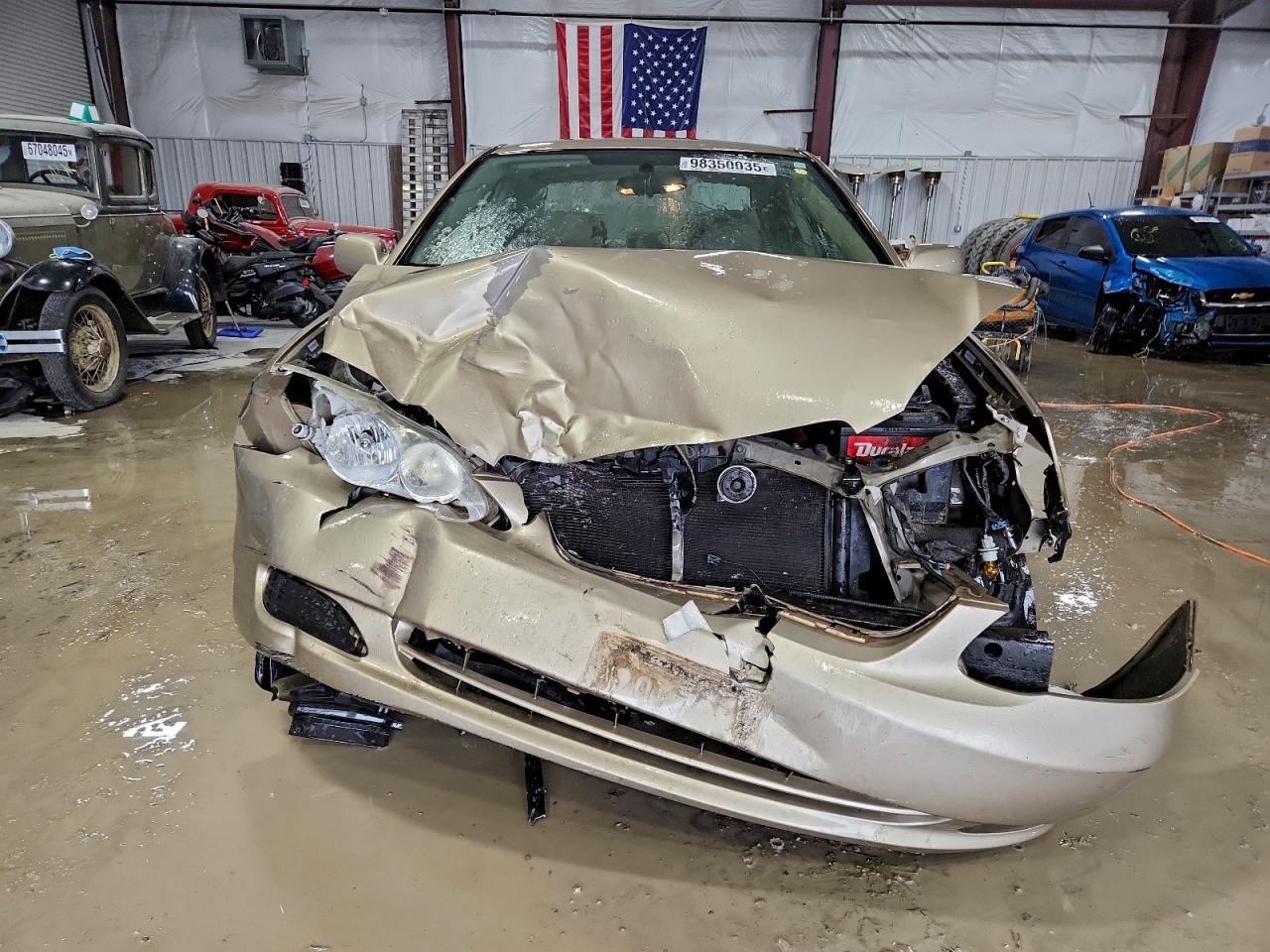 Toyota Corolla Ce Image 13