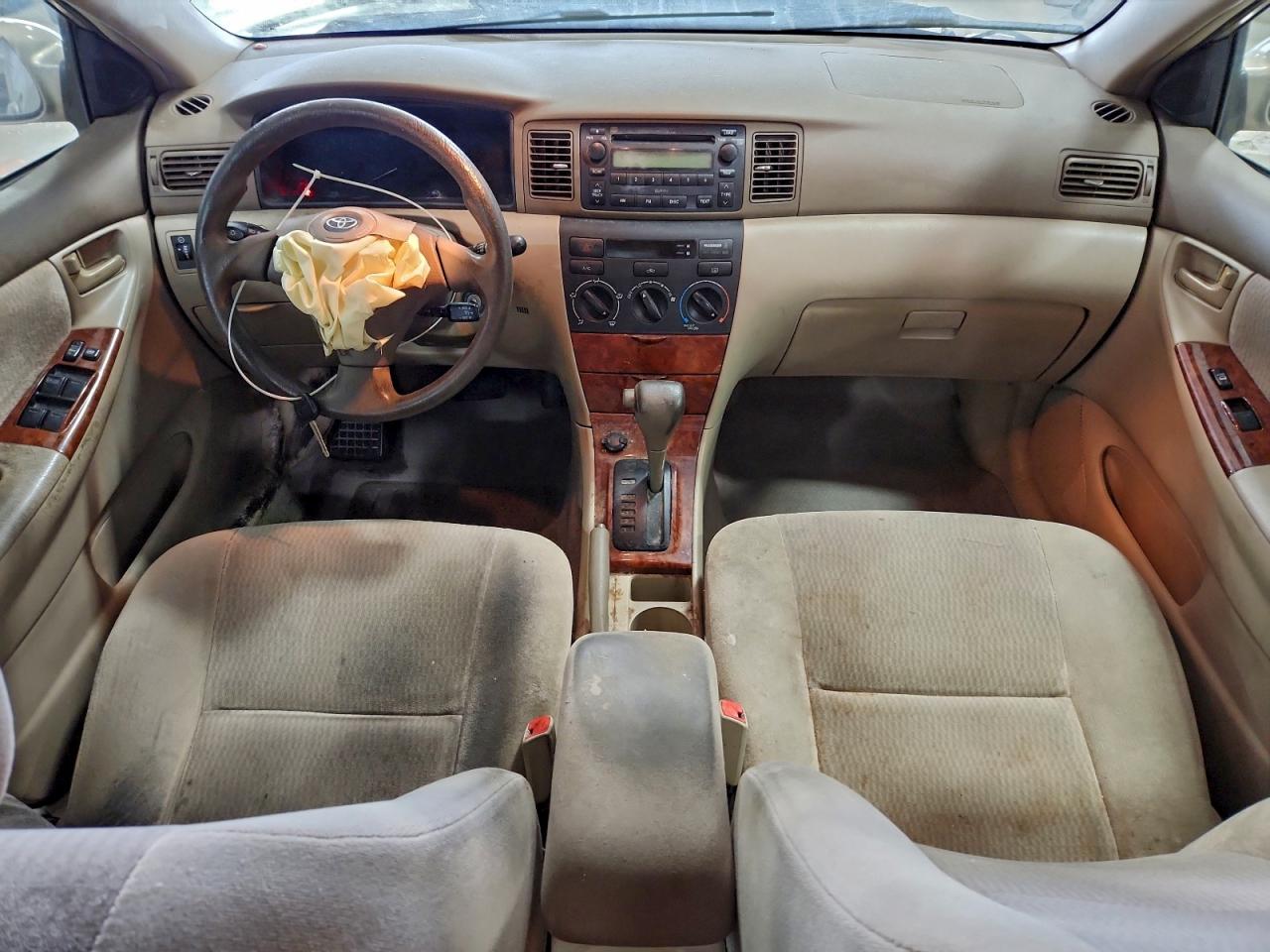 Toyota Corolla Ce Image 9