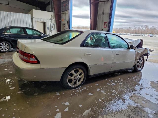 Lexus Es 300 Image 2