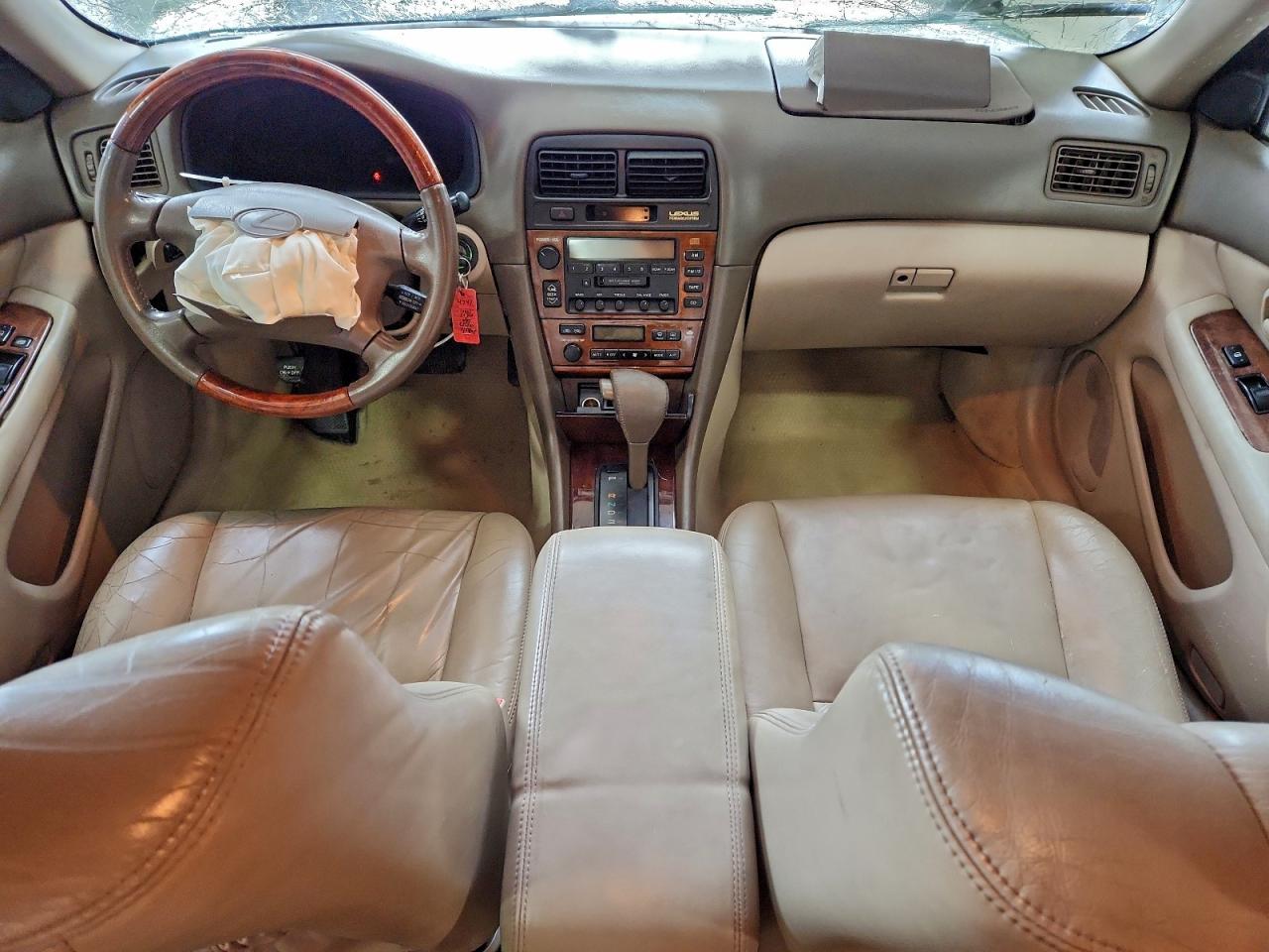 Lexus Es 300 Image 9