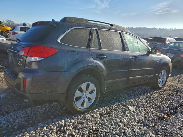 Subaru Outback 2.5i Limited Image 2