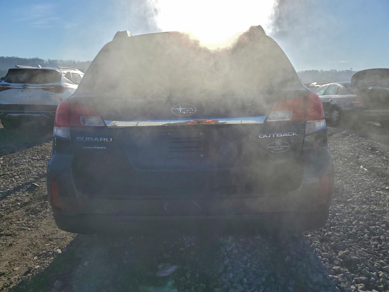 Subaru Outback 2.5i Limited Image 5