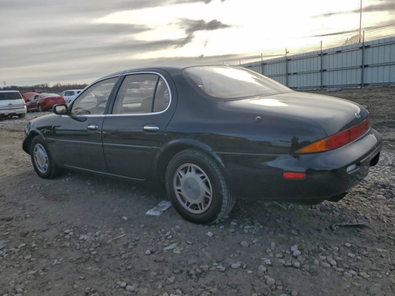 INFINITI J30 Image 6