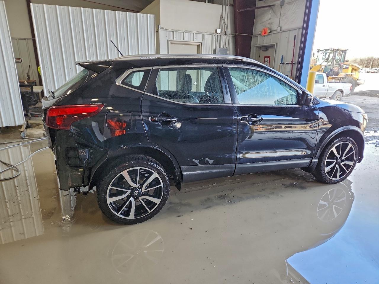Nissan Rogue S Image 4