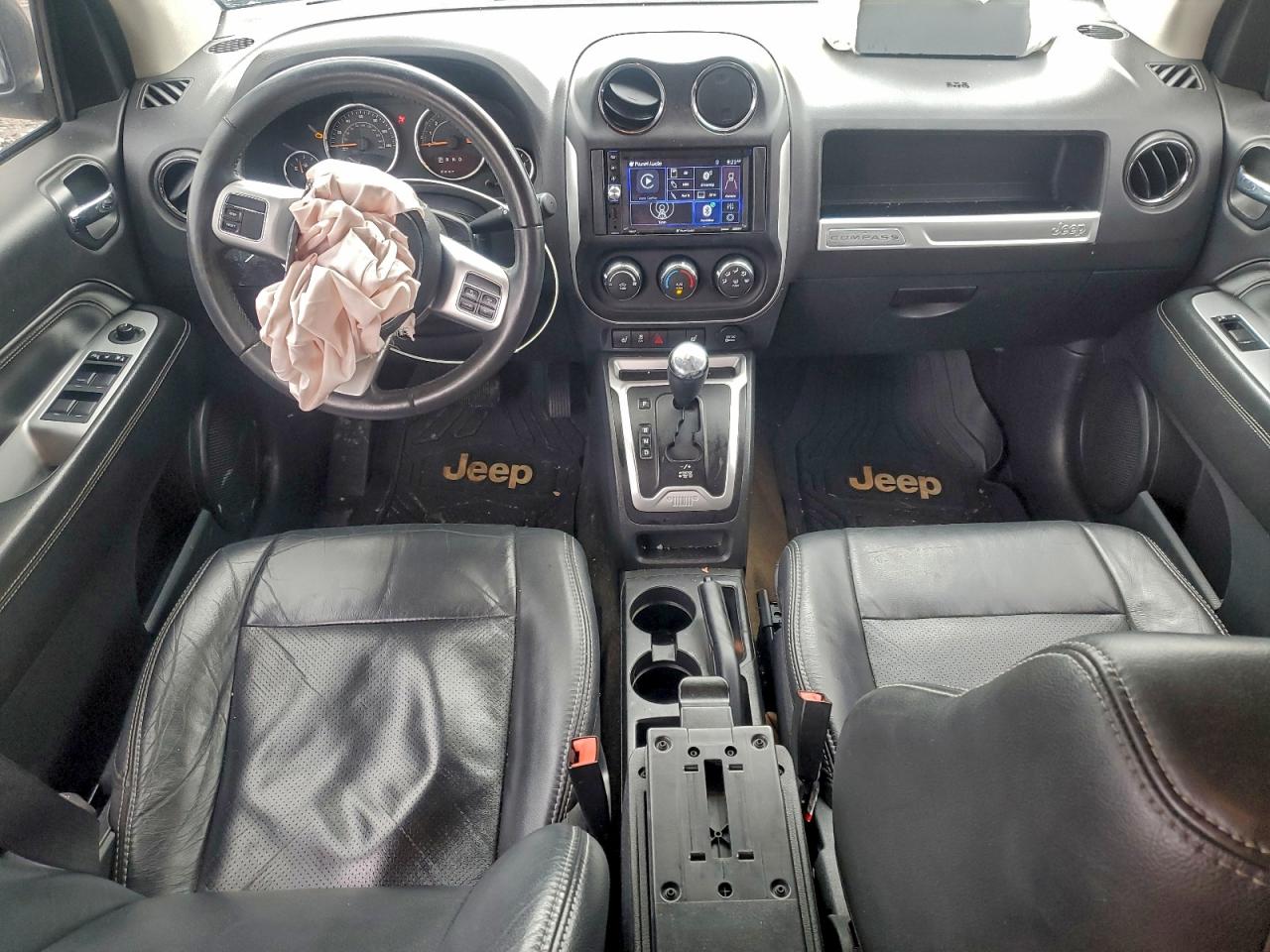 Jeep Compass Latitude Image 7