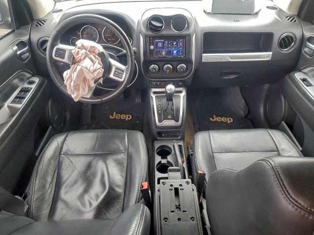 Jeep Compass Latitude Image 7