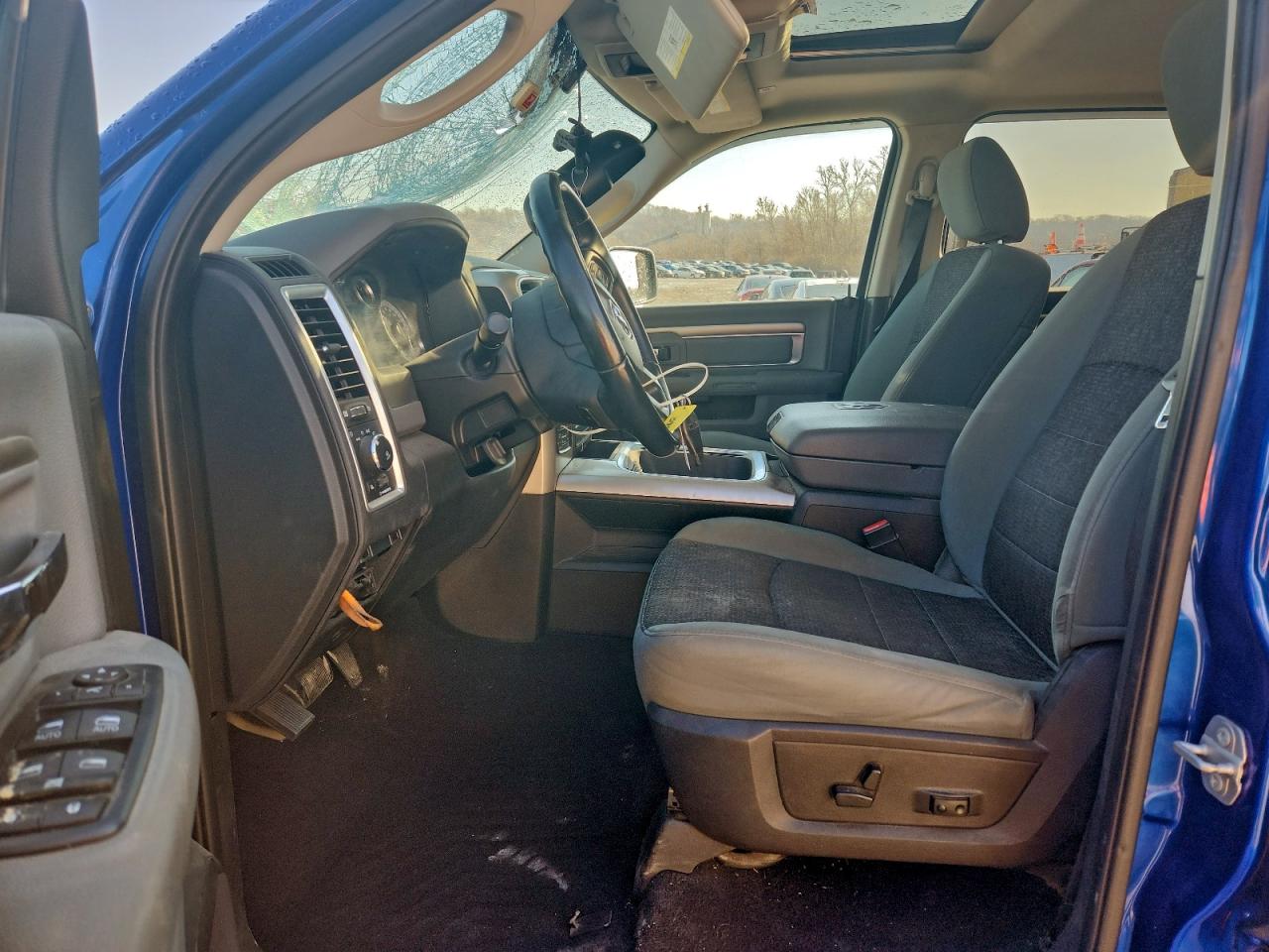 Ram 1500 Slt Image 3