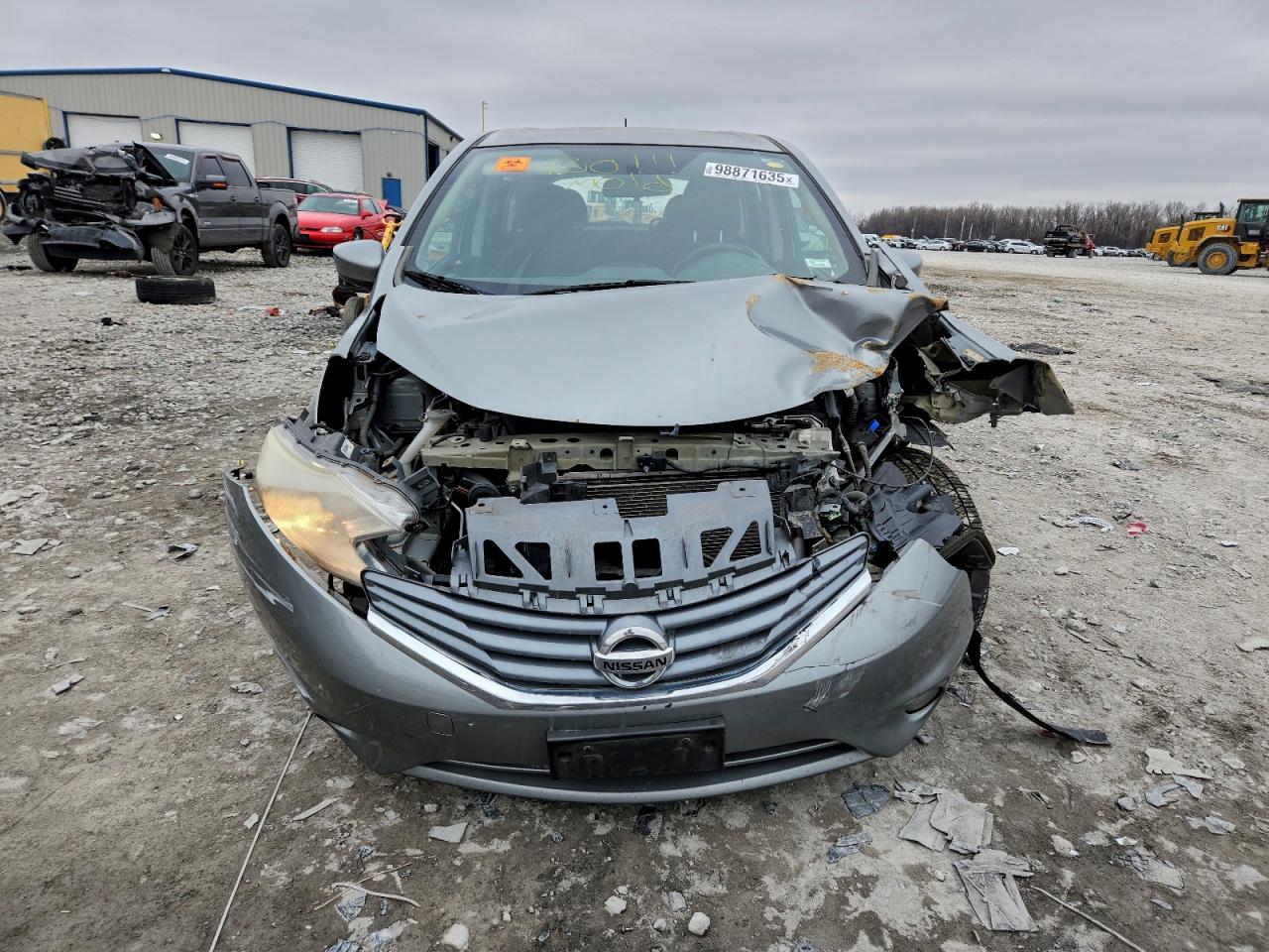 Nissan Versa S Image 2