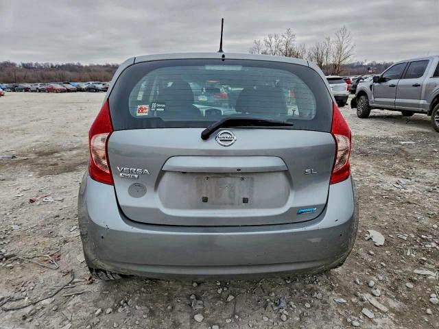Nissan Versa S Image 12