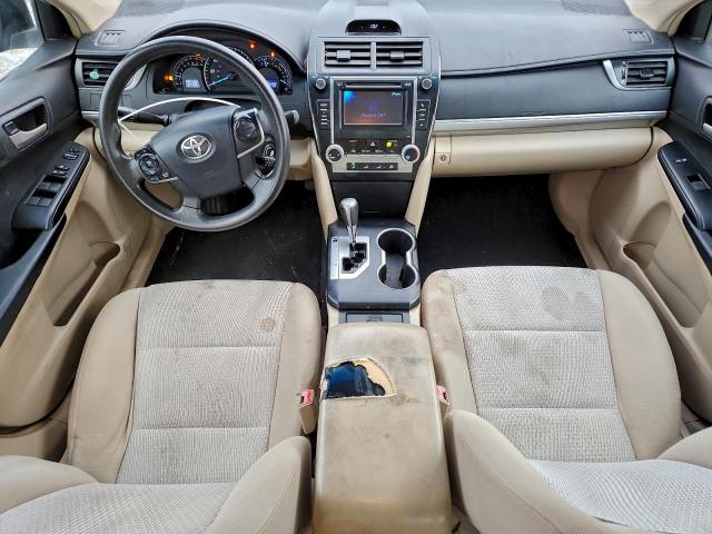 Toyota Camry Base Image 7