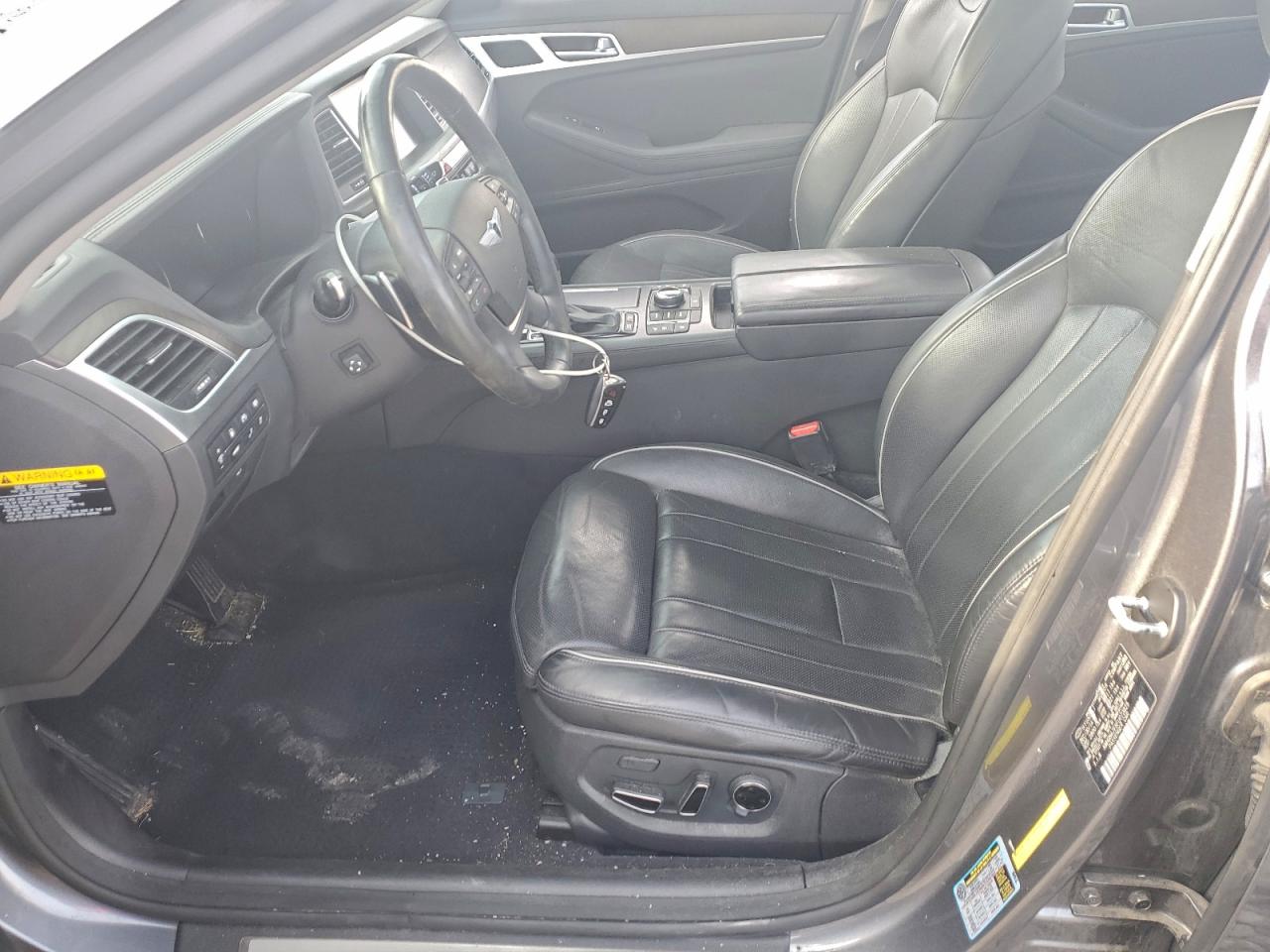 Hyundai Genesis 3.8l Image 10