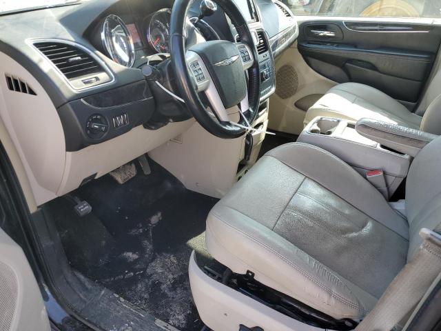 Chrysler Minivan Touring Image 12