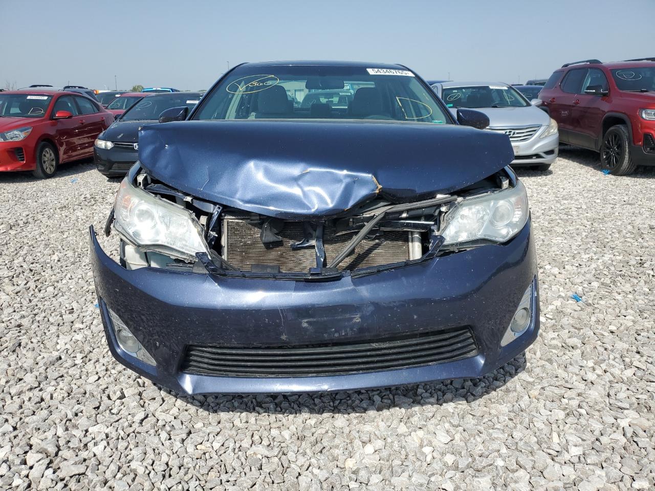 Toyota Camry L Image 10