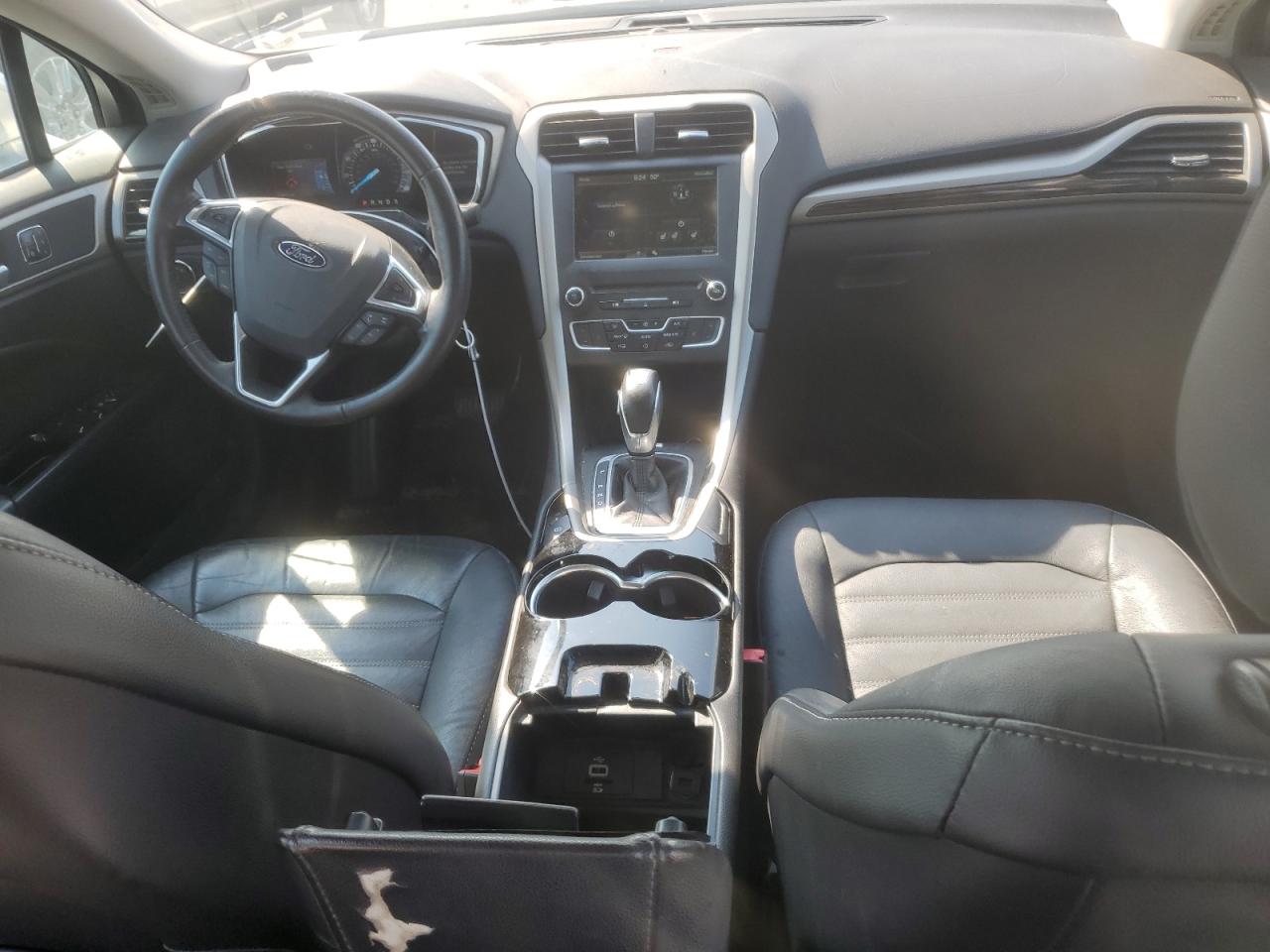 Ford Fusion Se Image 9