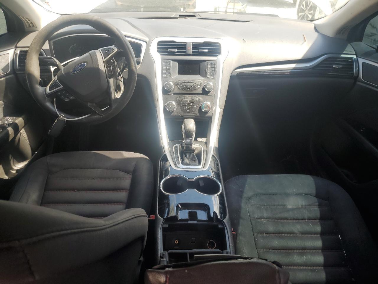 Ford Fusion Se Image 10