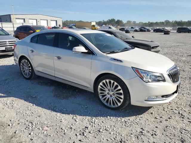 Buick LaCrosse Touring Image 3