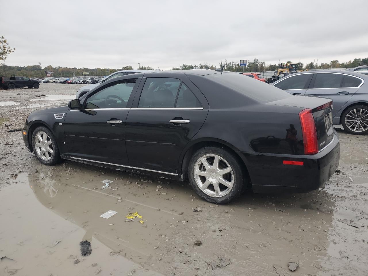 Cadillac STS Image 8