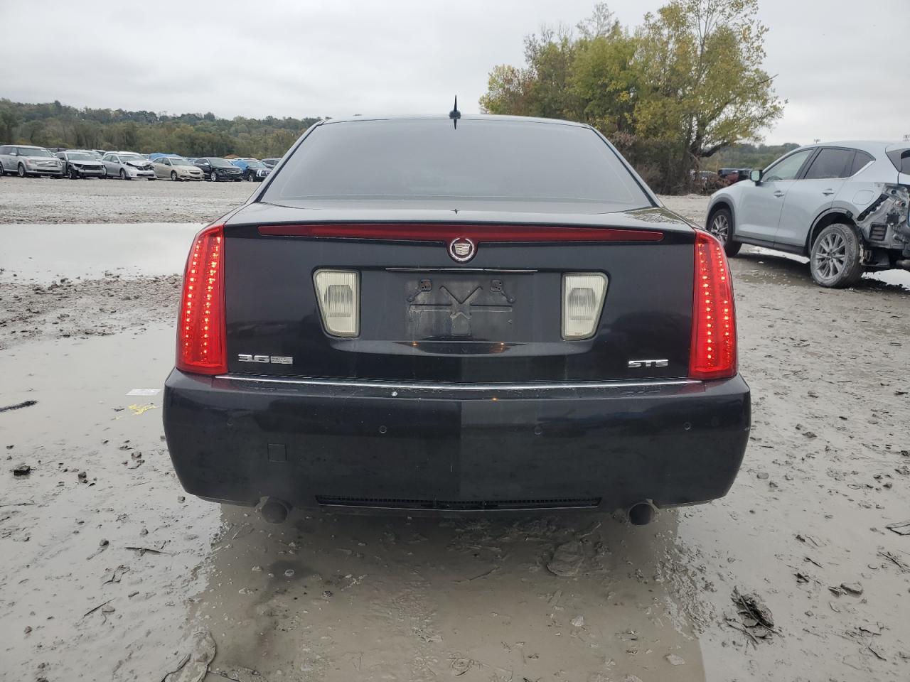 Cadillac STS Image 7