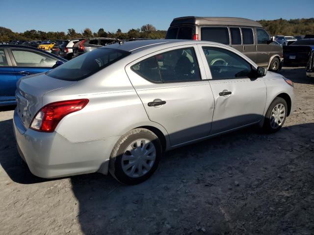 Nissan Versa S Image 3