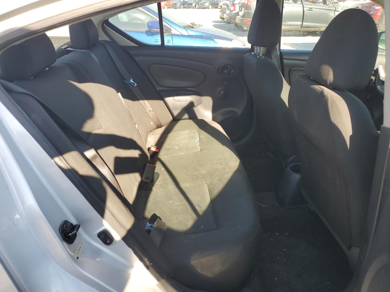 Nissan Versa S Image 11