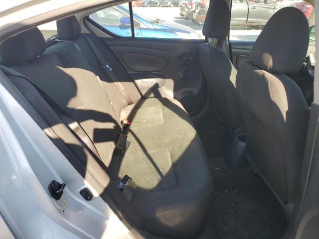 Nissan Versa S Image 11