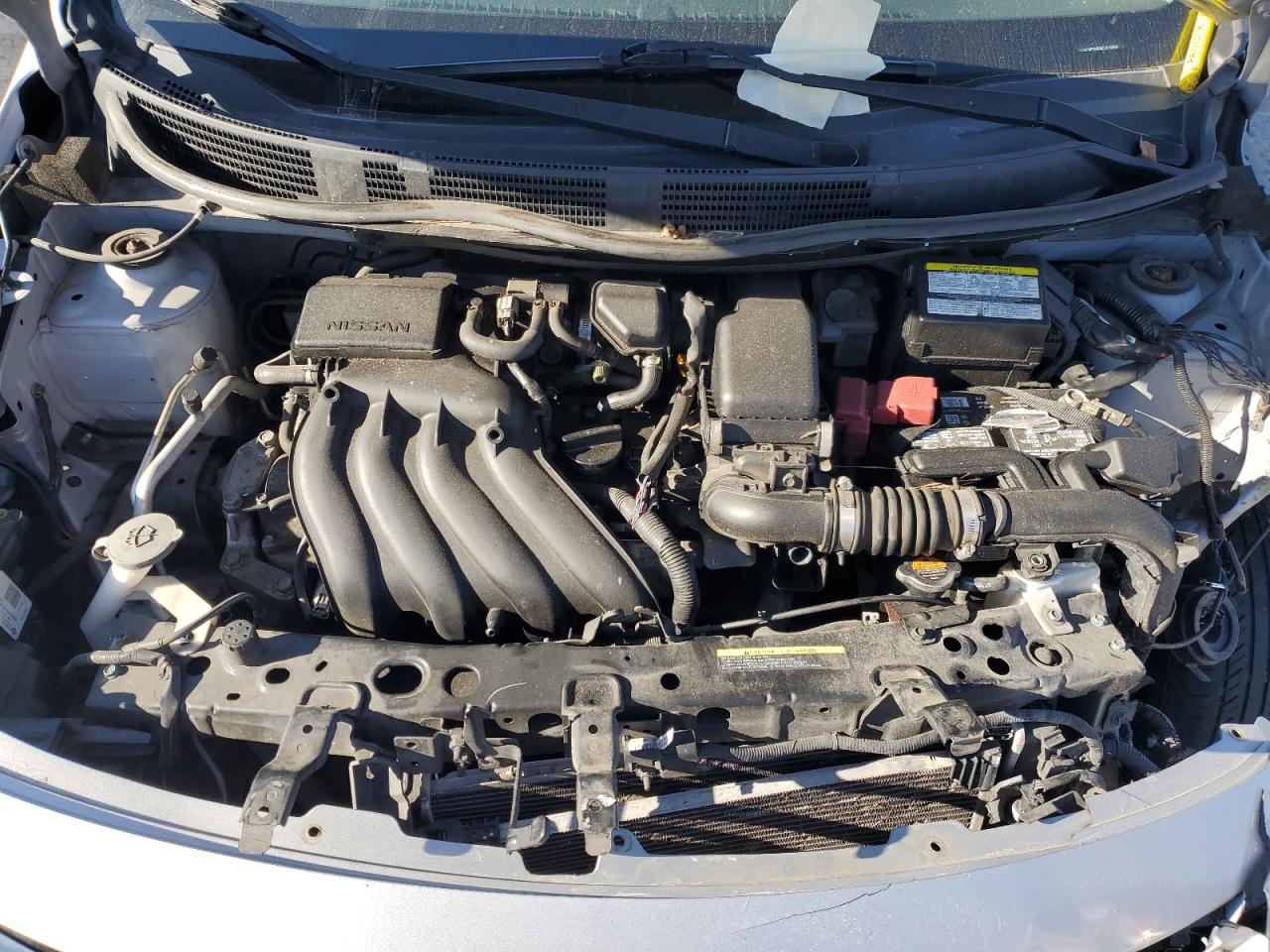 Nissan Versa S Image 12