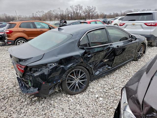 Toyota Camry Se Image 10