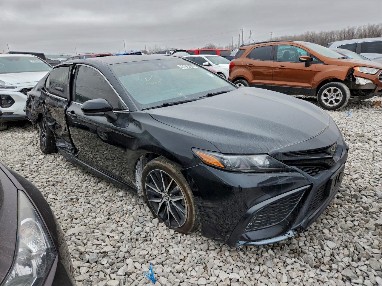 Toyota Camry Se Image 12