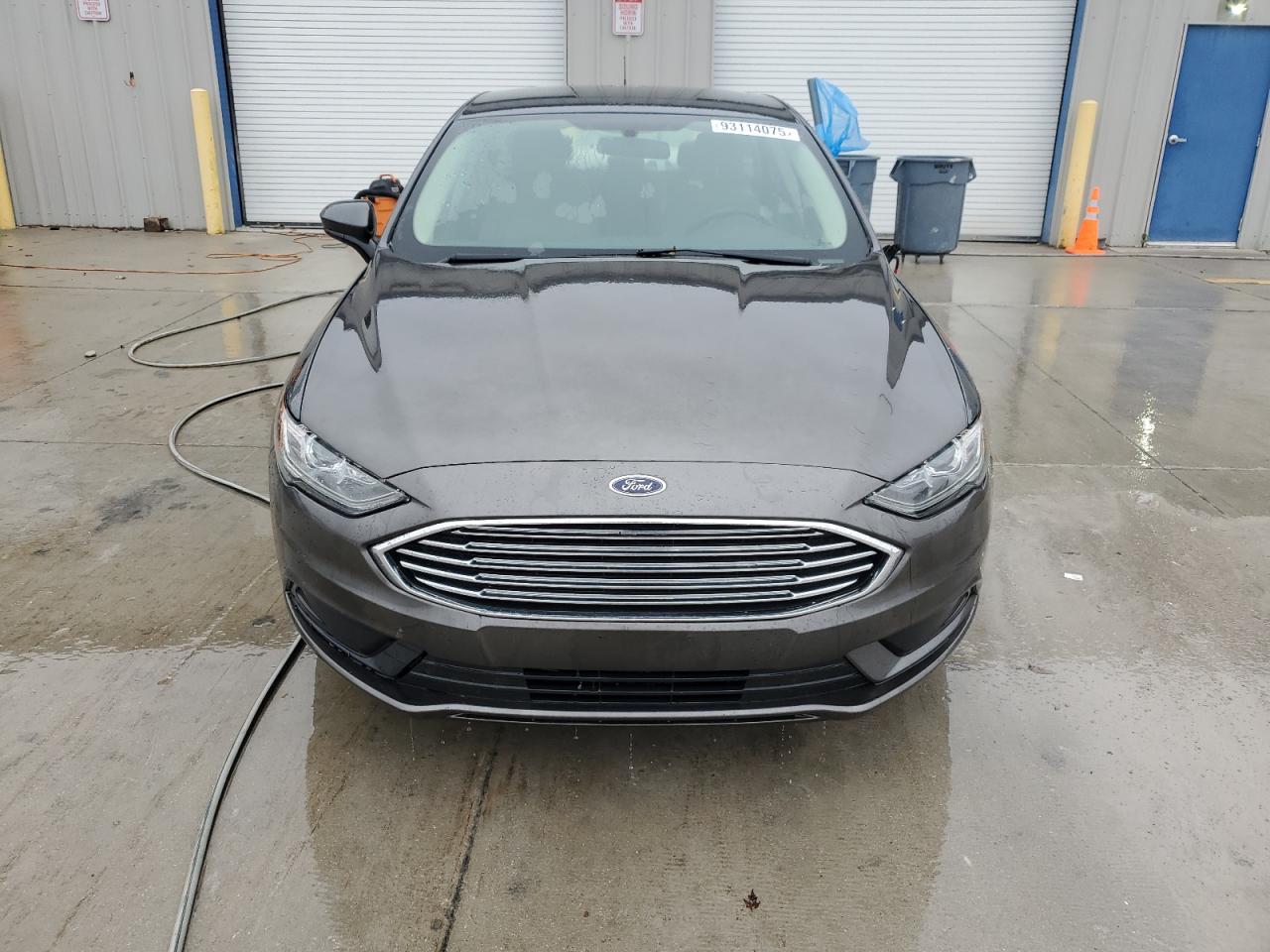 Ford Fusion Se Image 5