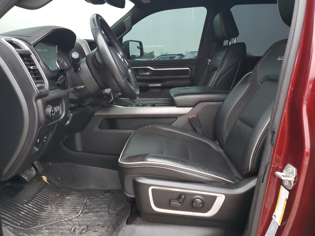 Ram 1500 Laramie Image 3