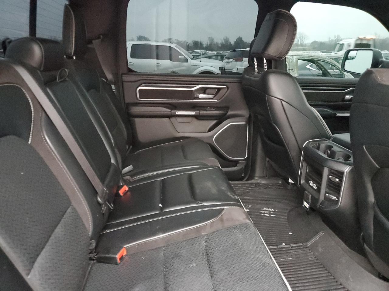 Ram 1500 Laramie Image 6