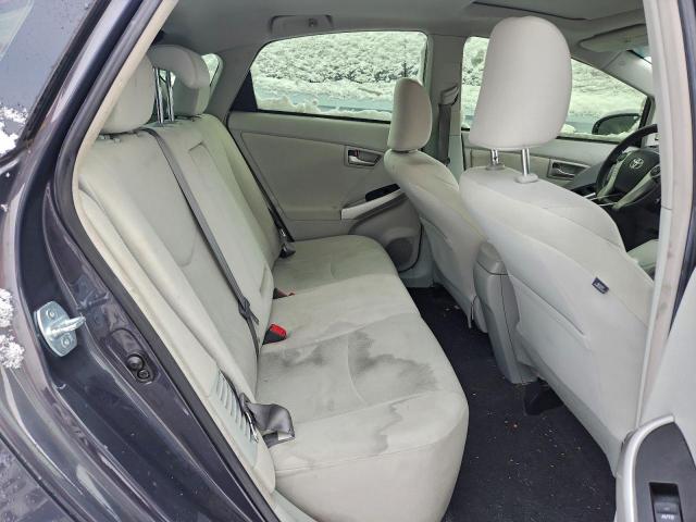 Toyota Prius Image 12
