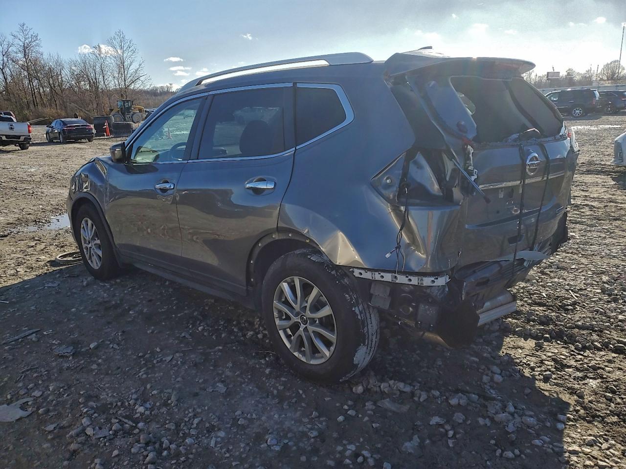 Nissan Rogue S Image 3