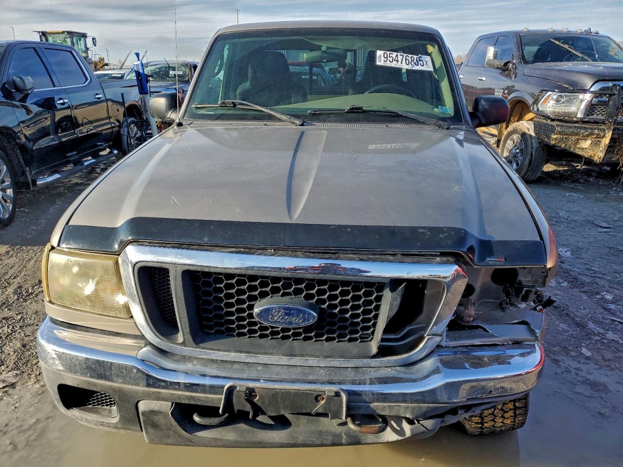 Ford Ranger Super Cab Image 2