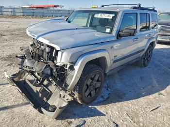  Salvage Jeep Commander