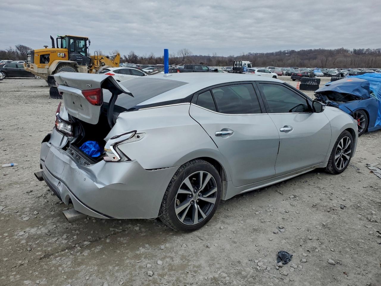 Nissan Maxima 3.5s Image 9