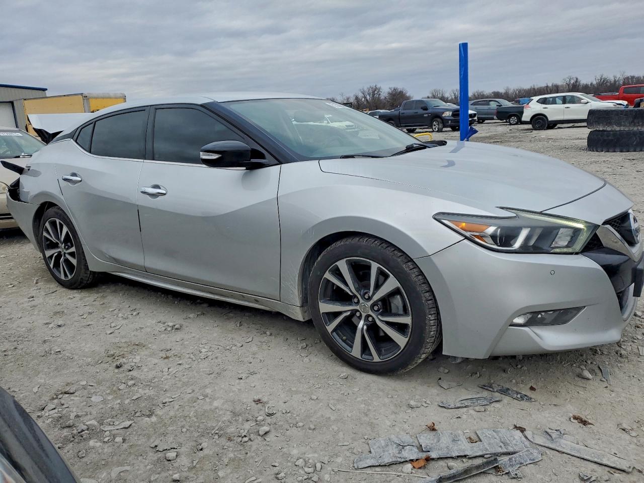 Nissan Maxima 3.5s Image 2