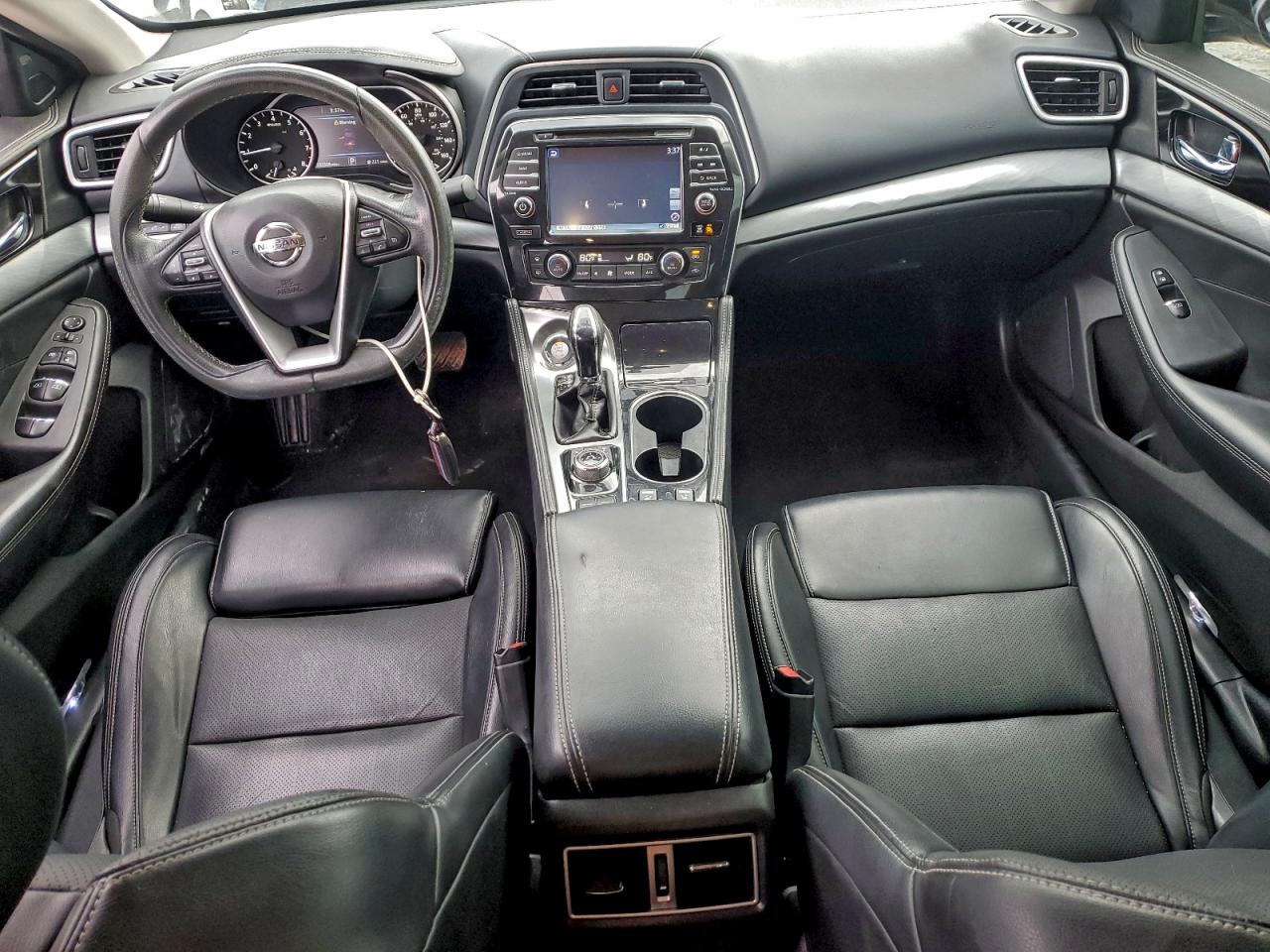 Nissan Maxima 3.5s Image 4