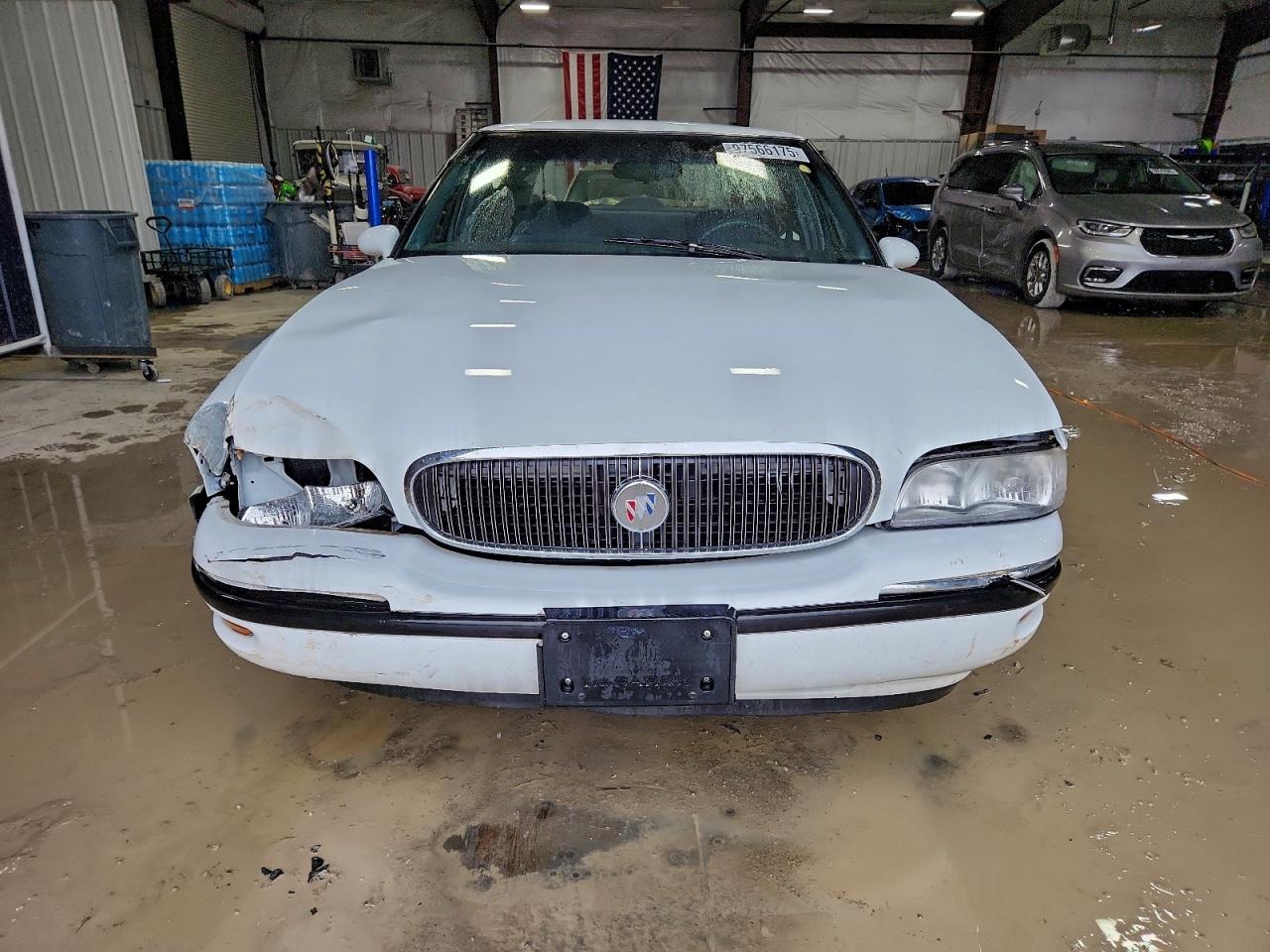 Buick LeSabre Custom Image 5