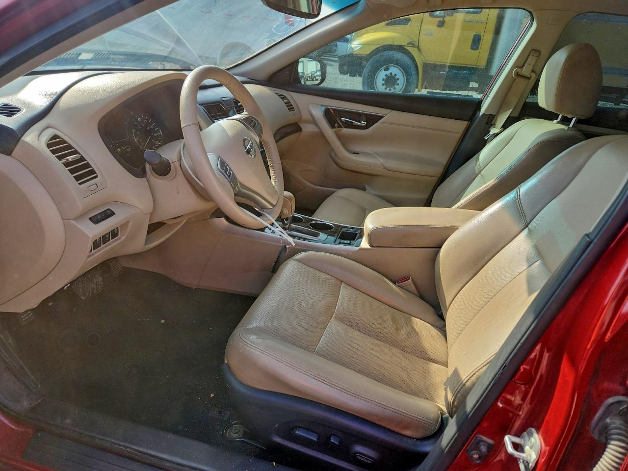 Nissan Altima 2.5 Image 11