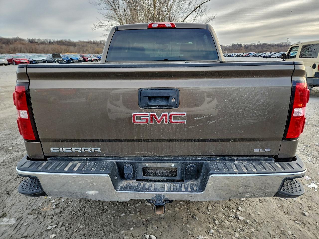 GMC Sierra K1500 Sle Image 2