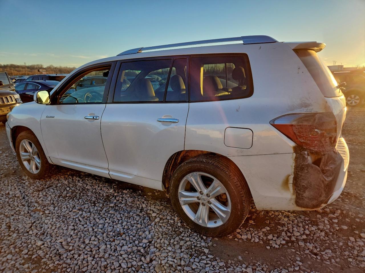 Toyota Highlander Limited Image 8