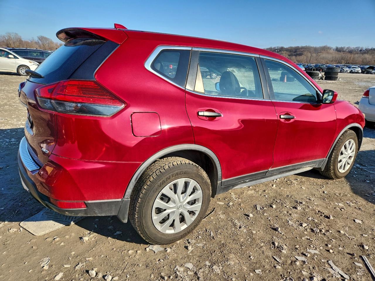 Nissan Rogue S Image 8