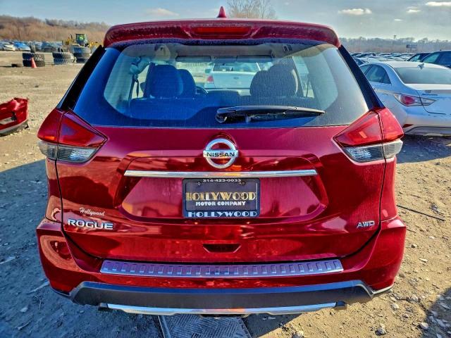 Nissan Rogue S Image 2