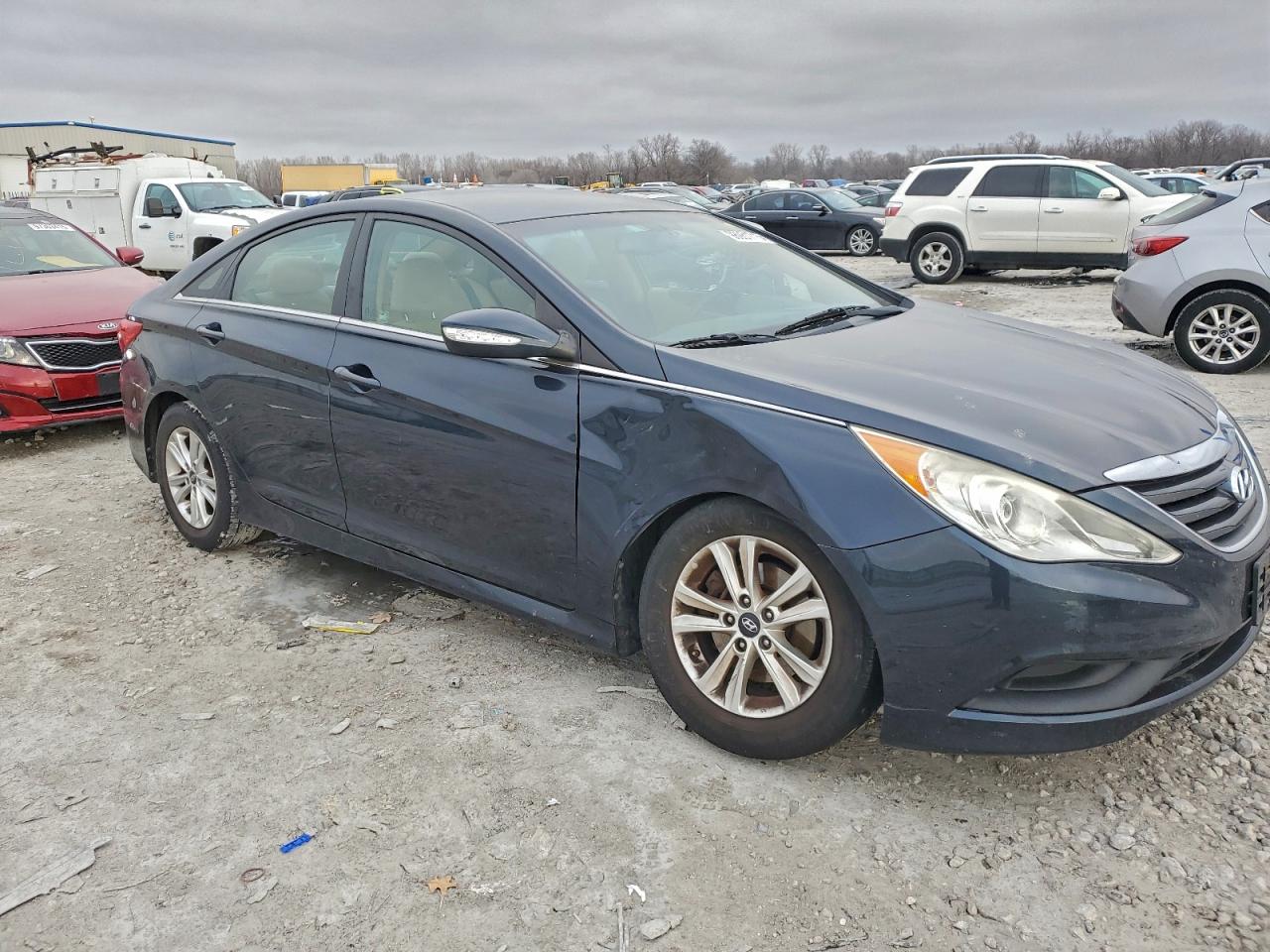 Hyundai SONATA Gls Image 6