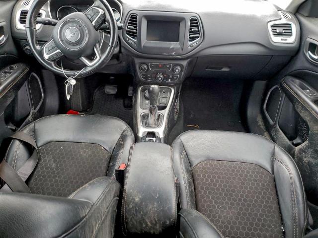 Jeep Compass Latitude Image 11