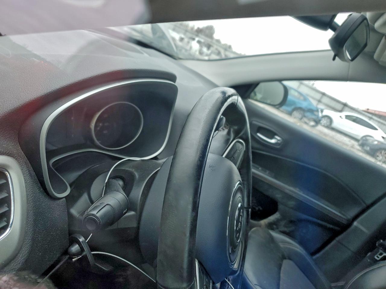 Jeep Compass Latitude Image 4