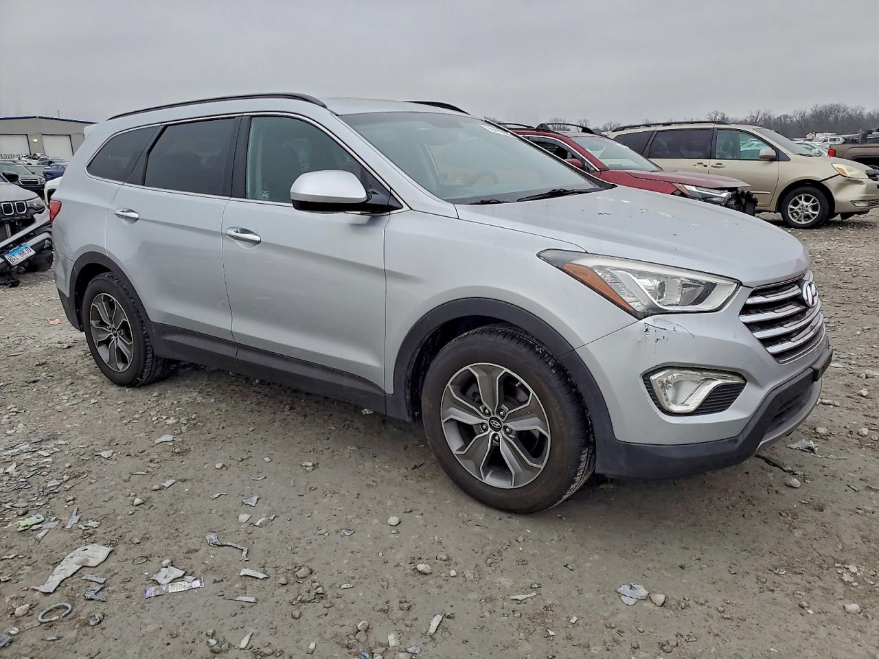 Hyundai SANTA FE Gls Image 12